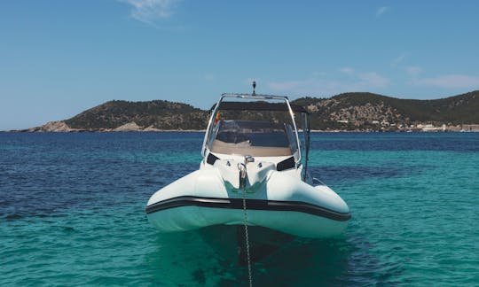 Alquiler de barcos Kardis Mojito 30 en Eivissa, Illes Balears