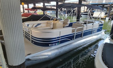 CAPTAIN YOURSELF THIS 12 Passenger 26ft Pontoon Party Barge Awesome Boat!