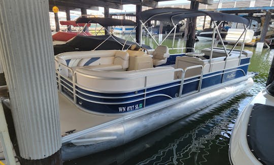 CAPTAIN YOURSELF THIS 12 Passenger 26ft Pontoon Party Barge Awesome Boat!