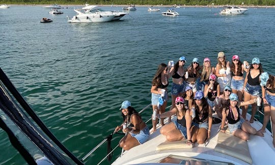 **VIP** Raft-up Yacht Party in Toronto, Ontario