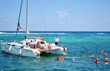Sailing and Camping in San Pedro Belize on This Amazing 42ft Cruising Catamaran!