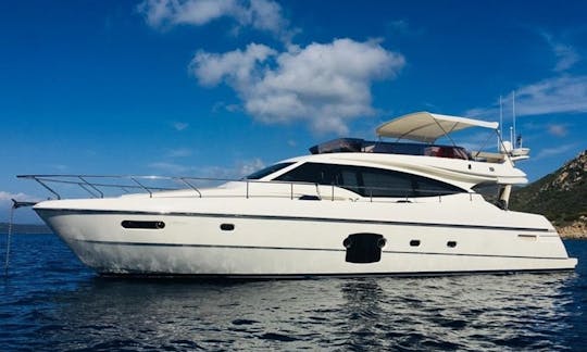 Ferretti 592 Motor Yacht Charter: Living on the bright side!