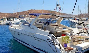 Alquiler de barco con cubierta en Adamadas y crucero desde la isla de Milos hasta las Cícladas