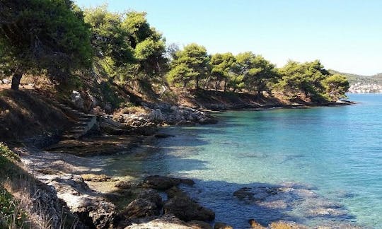 Panoramic Tour around Zadar Islands onboard 23' Traditional Wooden Boat