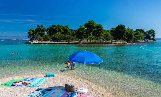 Panoramic Tour around Zadar Islands onboard 23' Traditional Wooden Boat