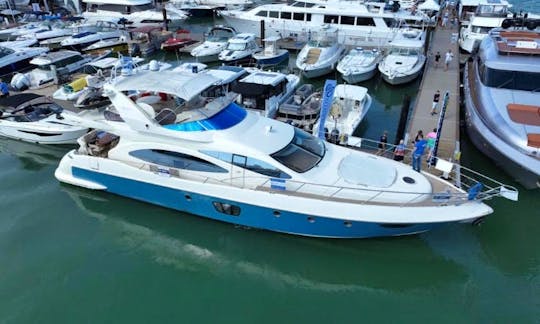 Charter the Azimut 68 Evolution FlyBridge Motor Yacht in Miami and Bahamas