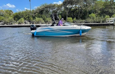 Water Sports 🤿🏄🏾‍♂️, Entertainment 🎼 & Family Boat 🚤 in Ormond Beach