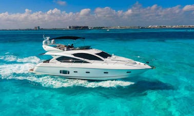 Iate a motor Azimut de 64 pés - até 15 pessoas em Punta Sam Quintana Roo