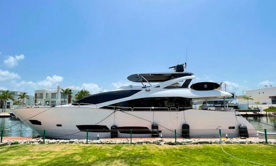 LUXURY SUNSEEKER R3 95 FT PRL HRBR-UP TO 18 PAX NAVIGATE MEXICO
