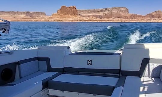 Rent 2022 Heyday H22 Wakeboat for Amazing Day on Lake Powell