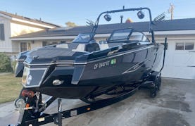 2020 25ft Heyday Surf for rent on Lake Powell