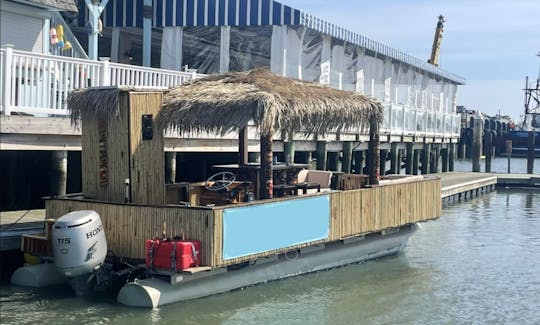 Bateau Tiki Cruiser personnalisé de 24 pieds pour 6 personnes à Wildwood, New Jersey
