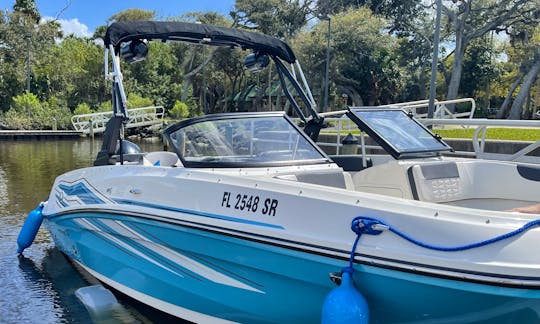 Water Sports 🤿🏄🏾‍♂️, Entertainment 🎼 & Family Boat 🚤 in Ormond Beach