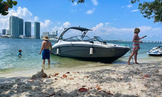 24' Yamaha 242 Limited S Wakeboat ready for amazing adventure in Miami