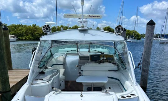 42ft Lola Formula Yacht for up to 10 passengers in Miami, Florida