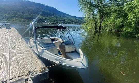 Alquiler de barcos a motor en Loveland: ¡ofrecemos entrega y recogida!