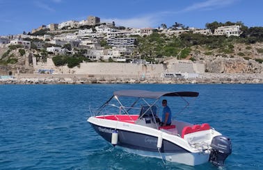 2021 Cayman 585 Powerboat for rent in Castro Marina