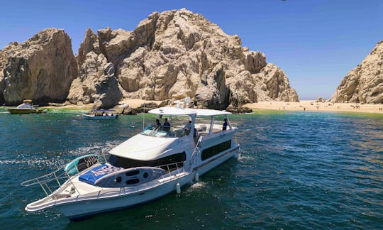 Luxury ALL-INCLUSIVE 75ft Yacht - Up to 50 guests