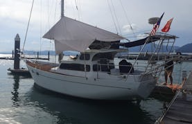Modern Classic Endurance 35 Sailing Yacht Ombak Rindu Langkawi