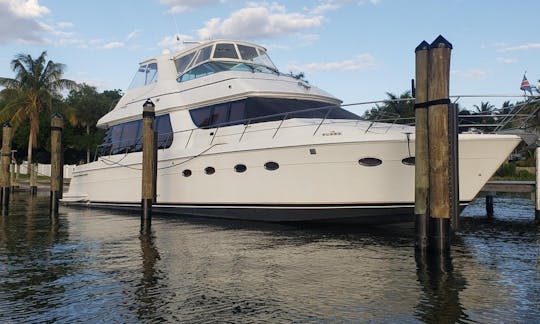 « Nauti Girl » Carver 570 Voyager