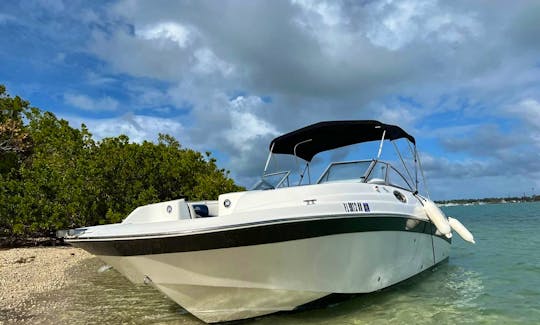 21ft Mariah 8 Passenger Miami Haulover Sandbar Best Place for Party in Water