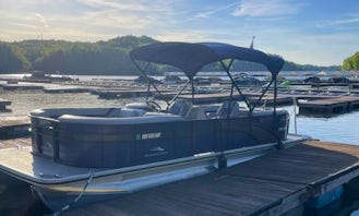 Cheat Lake tours and fun 24’ Bennington pontoon in Cheat Lake Morgantown, WV