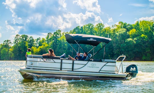 20ft Veranda Pontoon #2 for rent on Lake Wylie: 115hp w/Ski tow bar (GAS IS INCLUDED!)