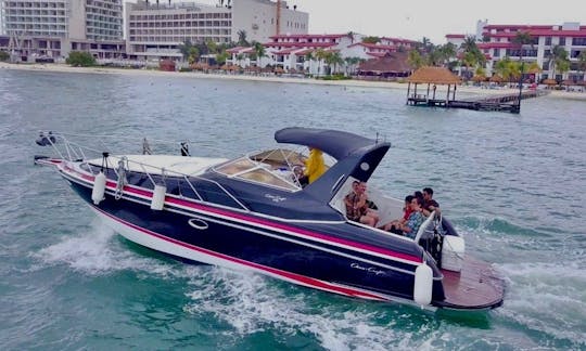 Lindo iate Sea Ray preto e vermelho de 36 pés para 12 pessoas em Cancún, Quintana Roo