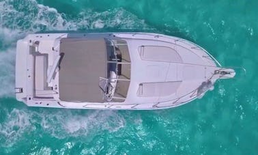 Luxury 42ft Sea Ray Motor Yacht Charter for up to 8 people in Cancun