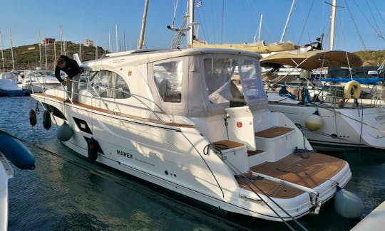 Ela - Motorboat Marex 360 Cabriolet Cruiser 740hp