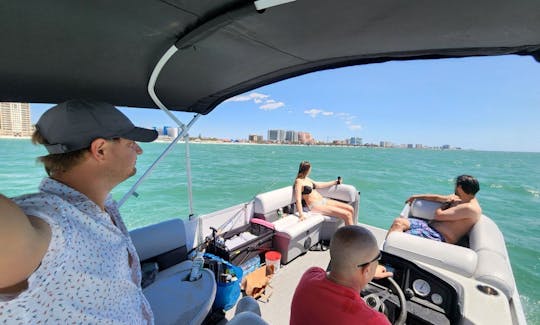 Bentley 200 Pontoon for 12 people in Miami Beach , Florida