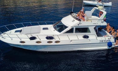 Alquiler de yates a motor Flybridge para hasta 14 personas en Trapani, Italia