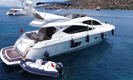 Location de yachts à moteur spacieux à Muğla, Turquie