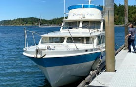 Motor Yacht Rental in Seattle, Washington for 8 people!