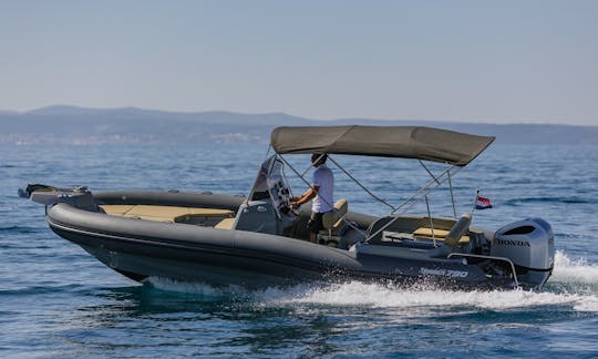 Beautiful Marlin 790 Dynamic RIB for Rent in Split, Croatia