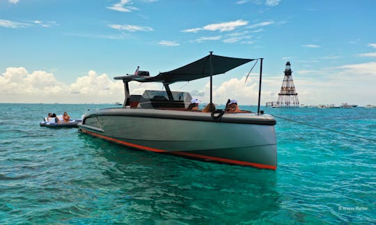 💎 Luxury Sports Yacht Vanquish VQ40 + SeaBob Rental in Greenport, New York