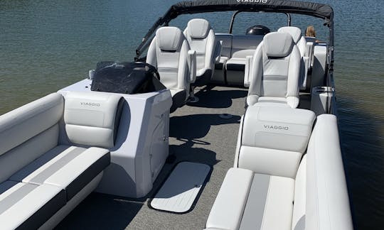 26ft Luxury Viaggio Diamante 26Q Tritoon