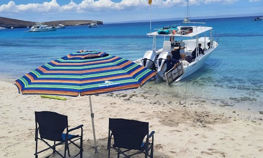 A Different Kind of Luxury! Take a 30' Panga to Isla Espiritu Santo & Balandra Beach
