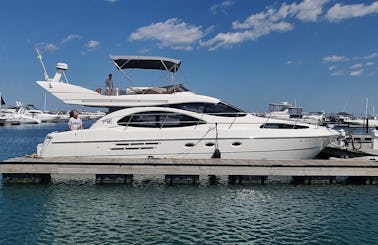50ft Azimut Luxury Italian Yacht in Chicago, Illinois