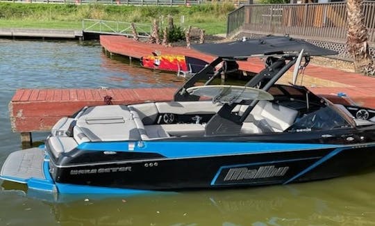 Malibu Wester LSV 23' Conroe  Rental in Willis, Texas Starting at $200