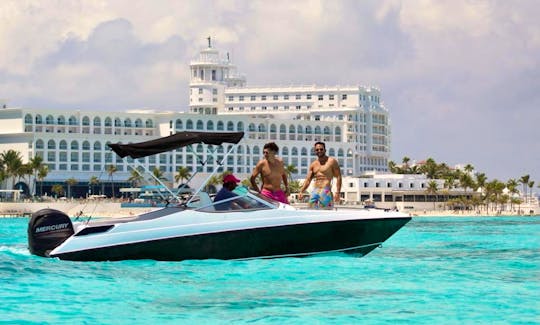 Beautiful 21ft Wellcraft Boat for Rent in Cancún, Quintana Roo
