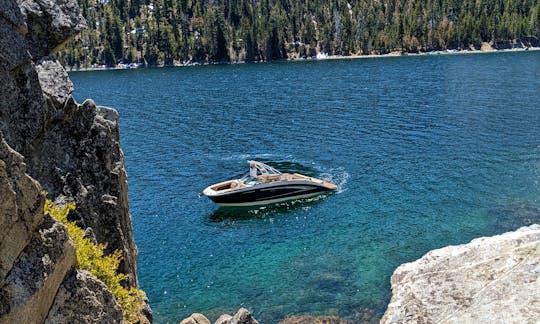 Yacht Class Sea Ray 270 SDX  Premium Lake Tahoe Experience
