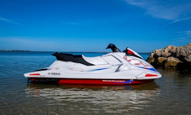 YAMAHA VX JETSKI CON ALTAVOCES