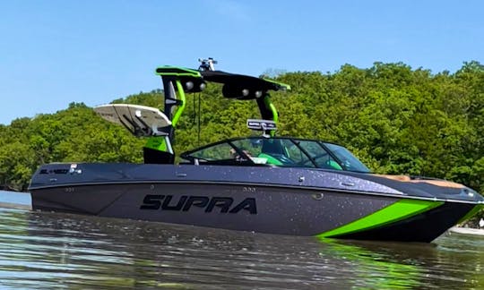 24' SUPRA SL450 Wake/Surfboat available in FT. Collins!