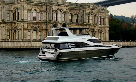 12 person Motor Yacht Rental in İstanbul, Turkey
