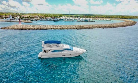 Majesty 56 Power Mega Yacht Rental in La Romana, Dominican Republic