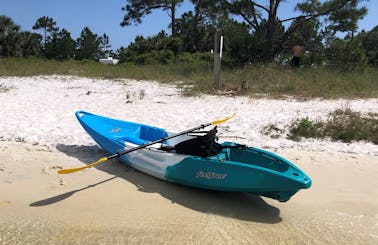Single Kayak Rental in Okaloosa Island - Delivery Available!