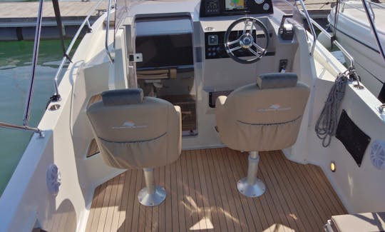 2022 Atlantic Marine 730 Suncruiser Rental in Pula, Istria