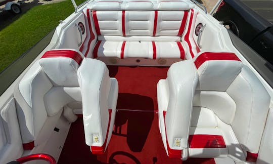 29ft Fountain Fever Speedboat for rent in Chicago!