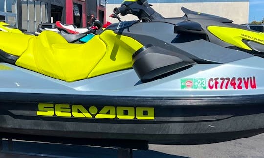 Jet Skis with Booming Speakers for rent in Marina Del Rey!!